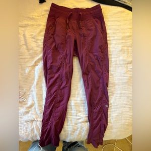Lululemon jogger, size 4
